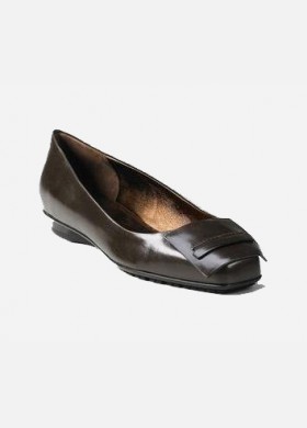 Brown Lucia Flats